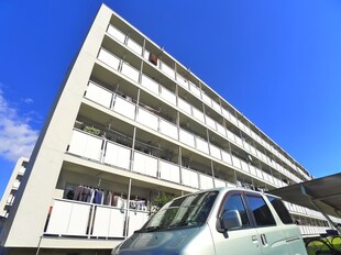 ビレッジハウス検見川１０号棟の物件外観写真